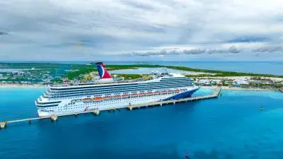 Carnival-Sunrise-Docked