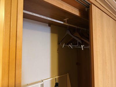 Cruise-Closet-Hangers-Removed-1200x-800x