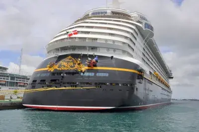 Disney-Dream-Docked-Nassau