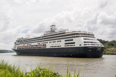 HAL-Zaandam