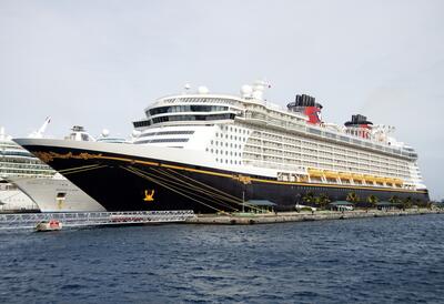 Disney-Dream-Docked-Nassau