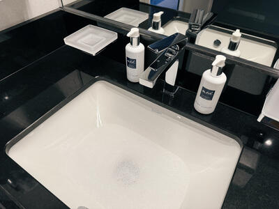 MSC-World-America-Yacht-Club-Bathroom-Toiletries