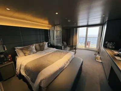 MSC-World-America-Yacht-Club-Deluxe-Suite-Sea-Day