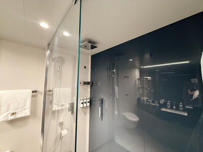 MSC-World-America-Yacht-Club-Suite-Bathroom-2