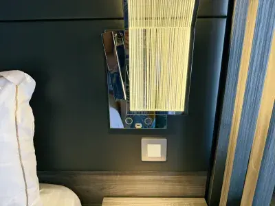 MSC-World-America-Yacht-Club-Suite-USBC-Outlet