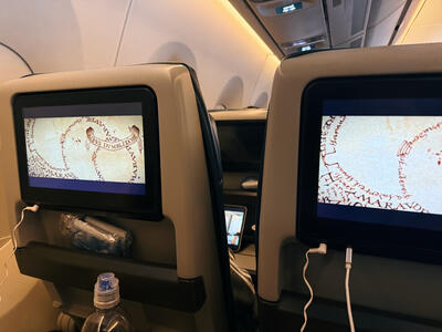 Movie-Screens-Delta-Airplane