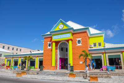 Nassau-Straw-Market