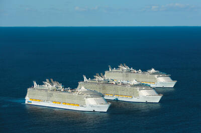 Oasis-Class-Ships-Meeting