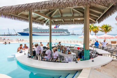 pool bar at Pearl Cove Beach Club