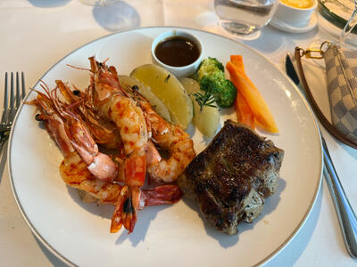 Filet-and-Prawns-Yacht-Club-Restaurant