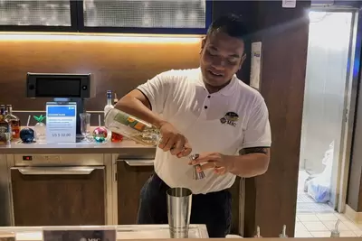 MSC-World-America-Bartender