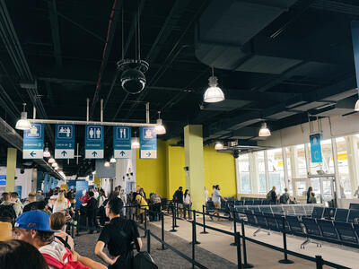 NCL-Aqua-Embarkation-NYC-Line