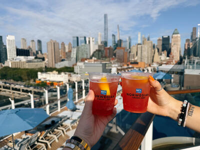 NCL-Aqua-Sailaway-Cocktails-NYC-Skyline