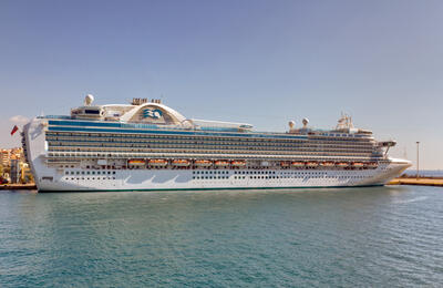 Ruby-Princess-Docked