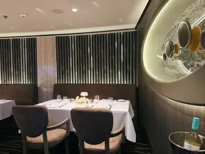 Yacht-Club-Restaurant-MSC-World-America