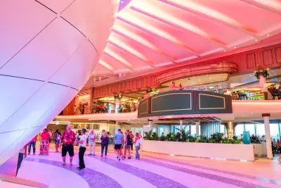 Royal Promenade on Star of the Seas