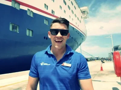 Franco-Spies-Cruise-Director
