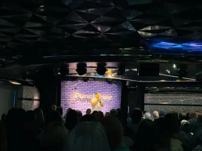 Punchliner-Comedy-Club-Carnival-Cruise-Line