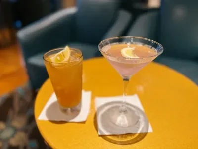 Schooner-Bar-Cocktails-Oasis