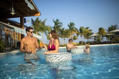 harvestcaye-poolbar