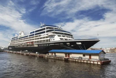 Azamara-Cruise-Docked