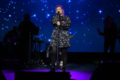 Kelly-Clarkson-NCL-Prima-2022