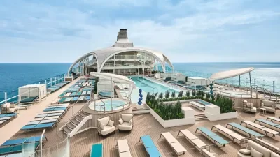 Mein-Schiff-Flow-Pool-Deck