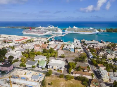 Nassau-Cruises-Docked