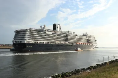 Nieuw Statendam Departing The Netherlands