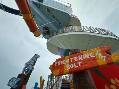 Frightening Bolt on Star of the Seas