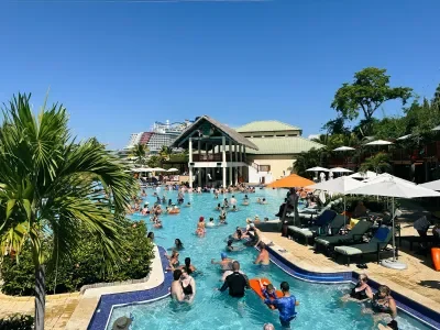 Amber Cove pool