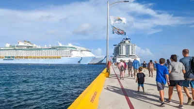 Cruise ships in Costa Maya
