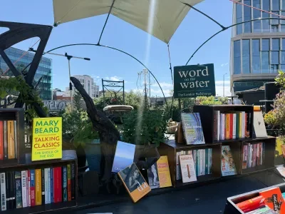 London Bookstore