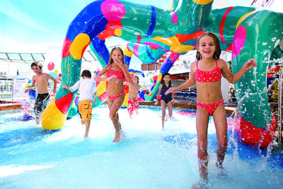 Kids in H20 Zone on Oasis of the Seas
