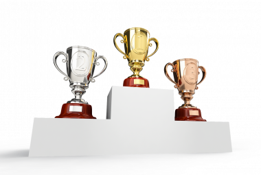 First-, second- and third-place award cups (source: qimono, Pixabay)