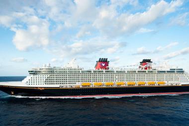 Disney Dream cruise ship at sea
