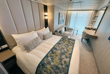 Sun-Princess-balcony-cabin