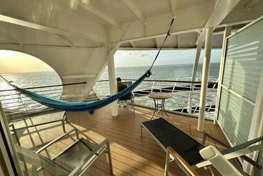 hammock-balcony-2