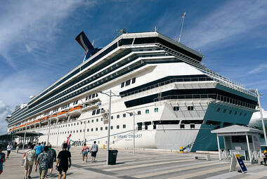 Carnival-Conquest-Docked-Nassau