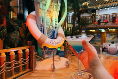 Marg-Flip-Flop-Atrium-Bar-Cocktail-Unlimited-Chill-Drink-Package