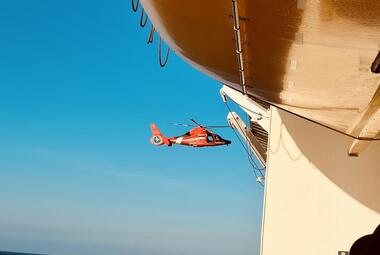 Medical_Emergency_Cruise_Helicopter