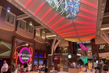 Utopia of the Seas Promenade