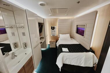 NCL-studiostateroom-1200px-800px