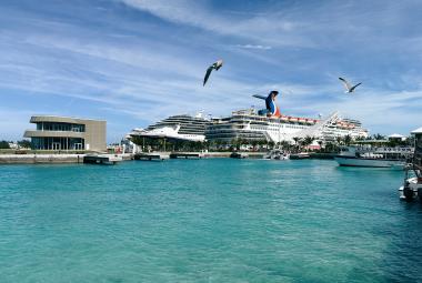 Nassau-Cruise-Ships-Docked-1200px-800px