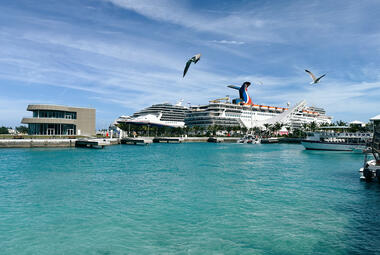 Nassau-Cruise-Ships-Docked-1200px-800px