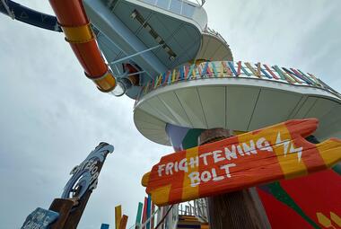 Frightening-Bolt-Star-Category-6