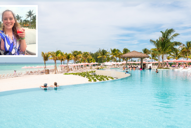 Photo of infinity pool with Jenna's selfie in a rectangle in the corner