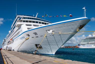 Oceania-Insignia-Docked-Barbados