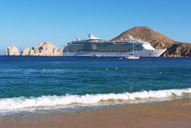 Cruise ship in Cabo