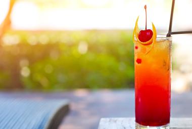 Drink cocktail